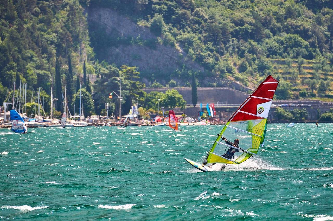 Hotel Lido Blu - Surf & Bike Torbole Sul Garda Exteriér fotografie